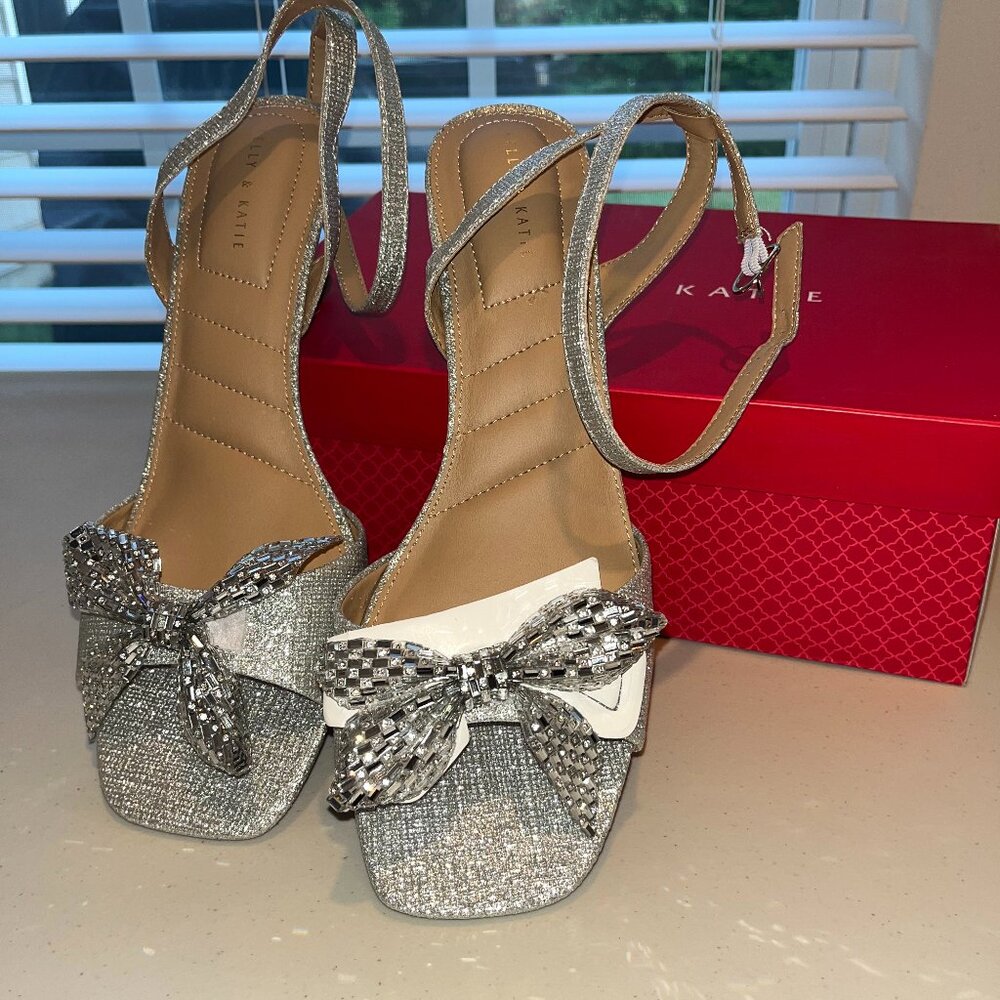 Size 11 | Kelly & Katie Zaina Sandal